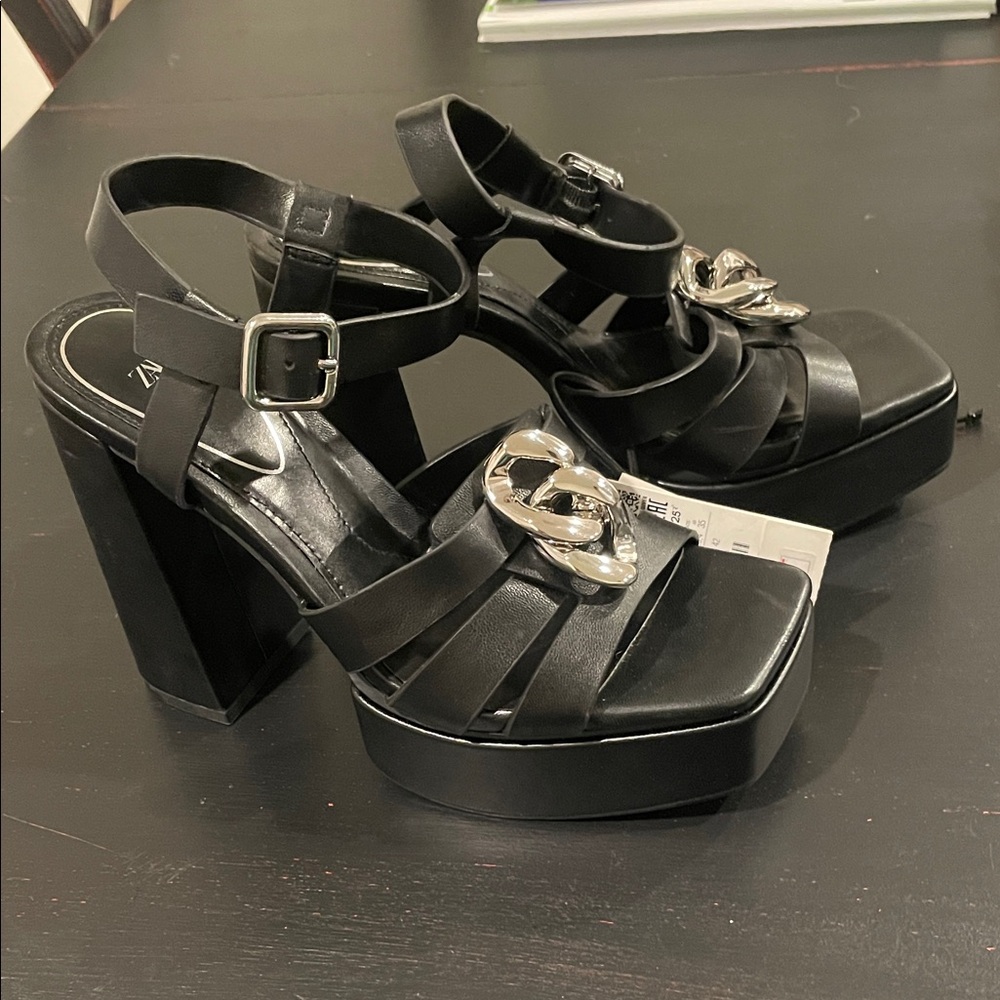 NWT Zara Black Platform Sandals with Silver Accents Size 36/6 - Picture 3 of 6